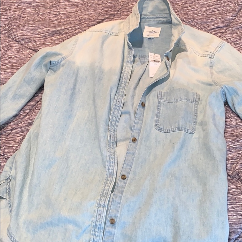 American Eagle top